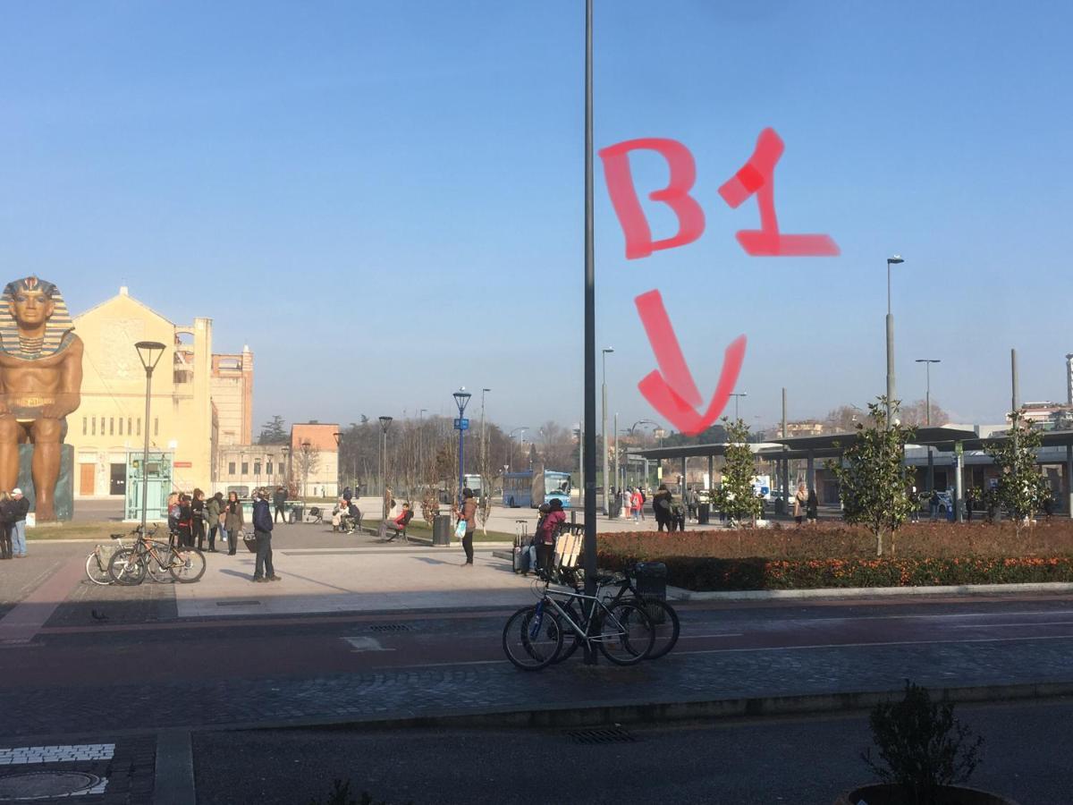 A Due Passi Da Giulietta-Casa Montecchi Verona Kültér fotó
